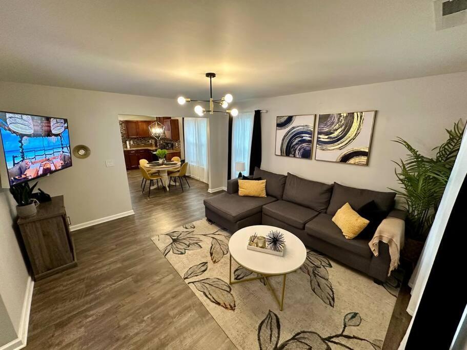 Cozy And Luxury Home 罗利 外观 照片